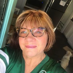 Meet your Posher, Valerie